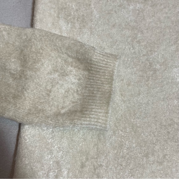 New Transit Par-Such Fuzzy Ivory Sweater Made in Italy Size 3 US M - Picture 11 of 12